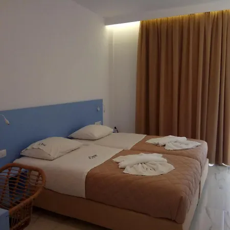 Hotel Avra 3*