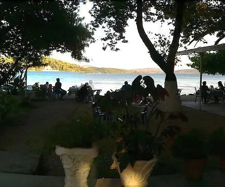 Avra Nydri (Lefkada)