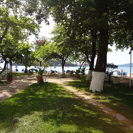 Hotel Avra 3*