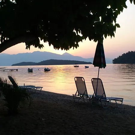 Hotel Avra 3*