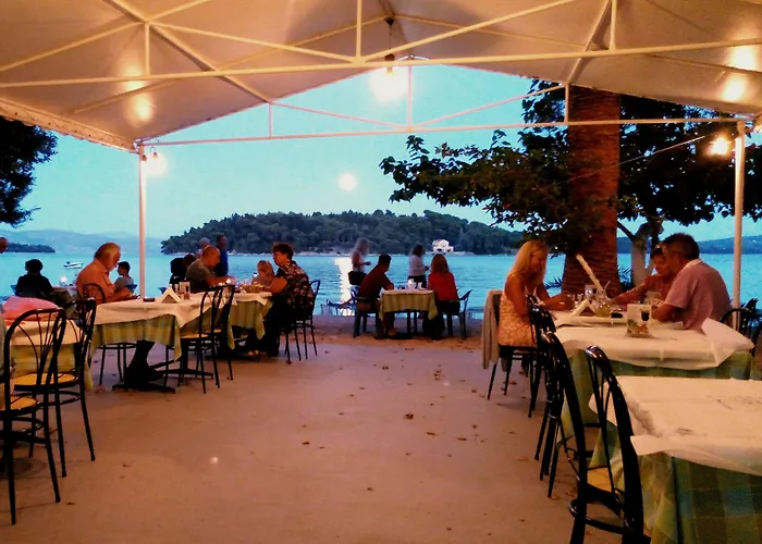 Avra 3* Nydri (Lefkada)