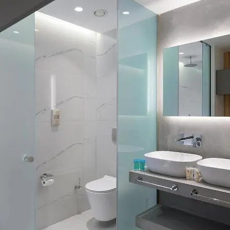 Hotel Avra