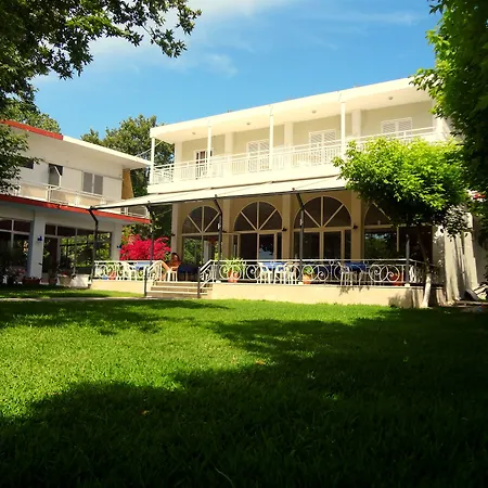 Avra Nydri (Lefkada)