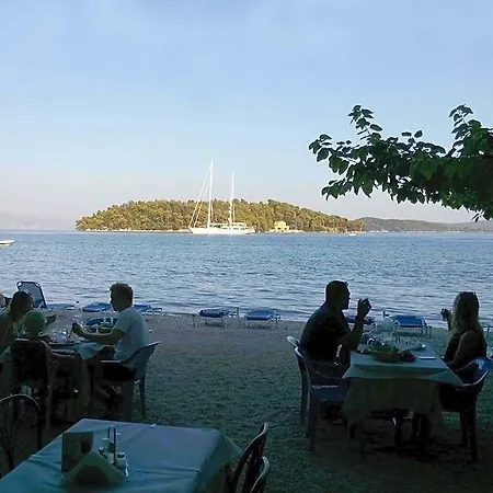 Avra 3* Nydri (Lefkada)