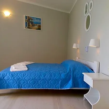 Hotel Avra