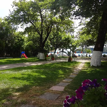 Avra Szálloda Nidrí